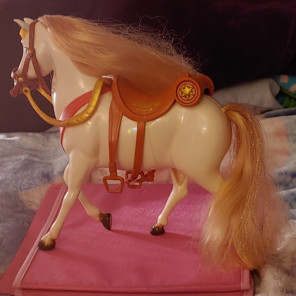 SOLD Toy Disney Rapunzel's Maximus Horse - Picture 2 of 7